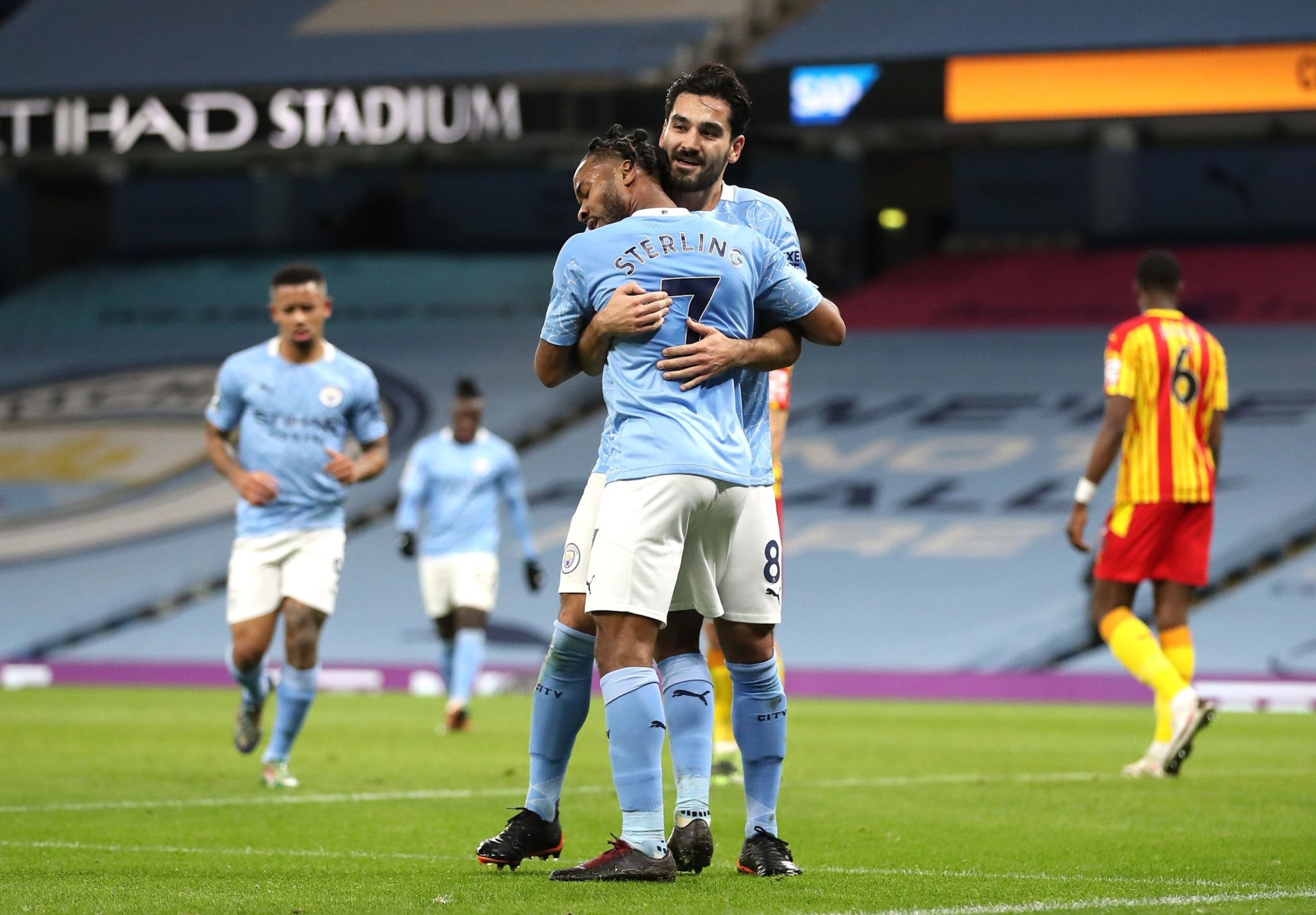 他的灵活战 他的灵活战